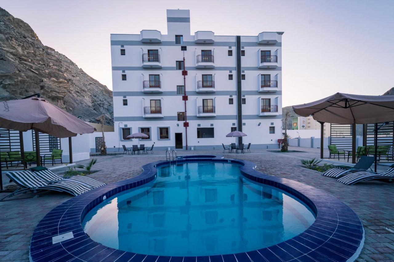 Riyam Hotel 2*